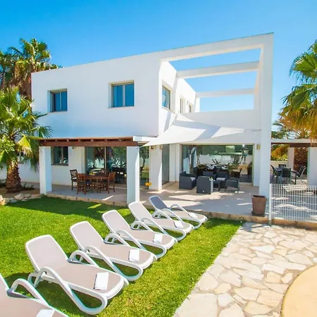 Villa Athos - Plusholidays *