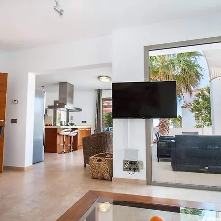 Athos - Plusholidays Ifach