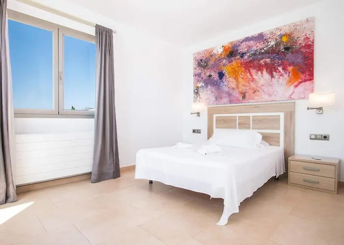 Athos - Plusholidays * Ifach